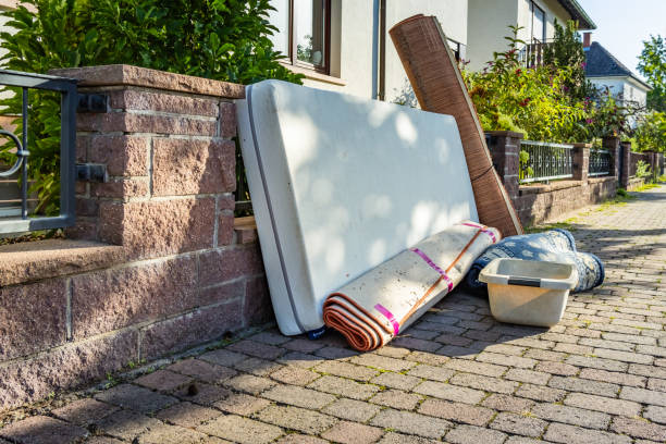 Professional Junk Removal Services in Golden Gate, FL